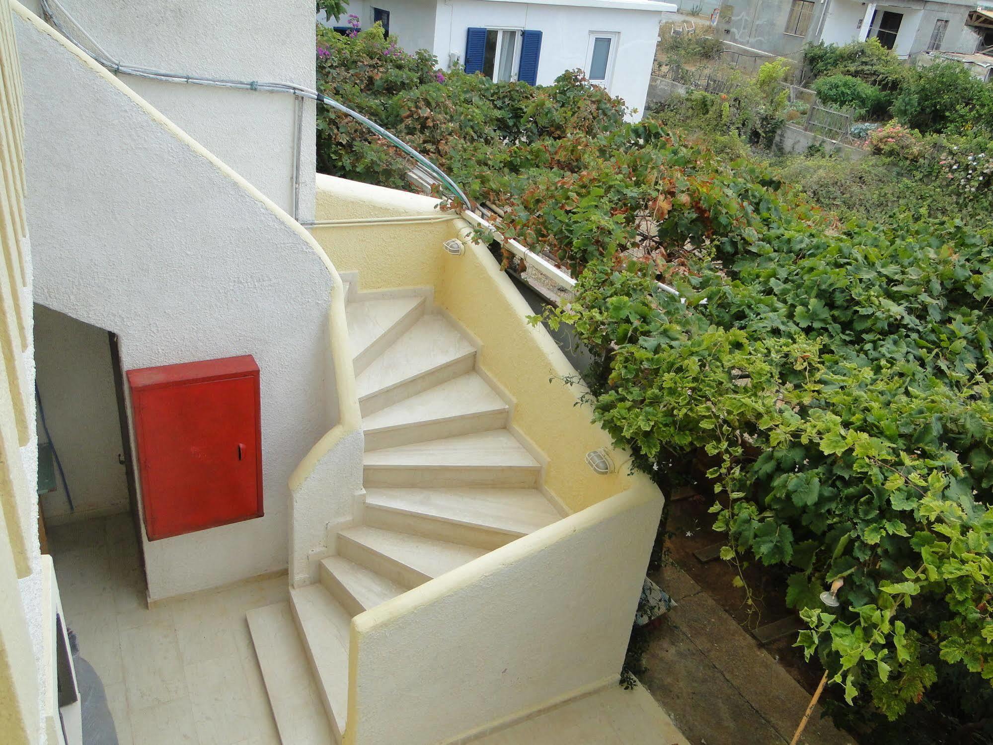 Paradise Inn Milatos Luaran gambar